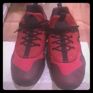 Nike Air Huaraches Red/Black